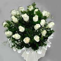 �ankaya �i�ek�ilik hediye �i�ek yolla  11 adet beyaz g�l buketi ve bembeyaz amnbalaj