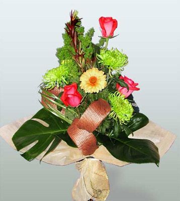  �i�ek�ilik ucuz �i�ek g�nder  3 adet g�l 4 adet gerbera �i�egi sade buket