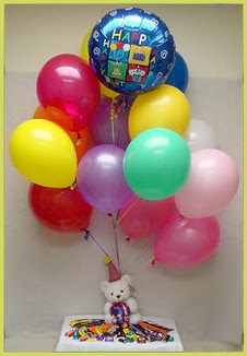  dikmen �i�ek�ilik �i�ek�i ma�azas� online Sevdiklerinize 17 adet u�an balon demeti yollayin.