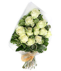  online çiçekçi , çiçek siparişi yenimahalle  12 li beyaz gül buketi.