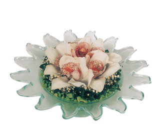  batıkent çiçekçilik hediye sevgilime hediye çiçek konutkent  Cam içerisinde 3 adet kandil orkide