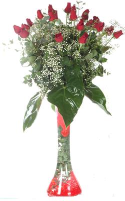  Ankara buket çiçekçilik uluslararası çiçek gönderme ulus  19 ADET GÜL VE FIL CAM AYAGI