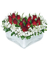  Ankara eryaman çiçekçilik internetten çiçek siparişi dikmen  mika kalp içerisinde 9 adet kirmizi gül