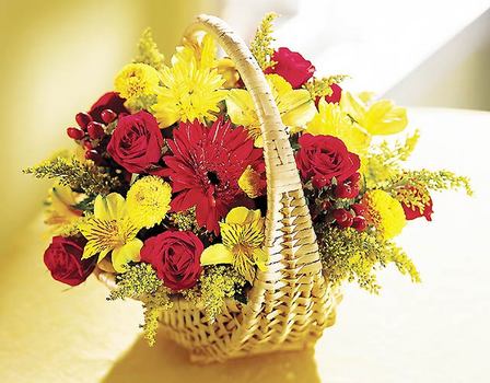  kavaklıdere çiçekçilik internetten çiçek satışı balgat Sepet içerisinde mevsim çiçekleri