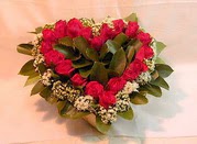  Ankara çiçekçilik çiçekçiler çankaya  Kalp seklinde hazirlanmis gül tanzimi