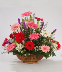 Sepet içerisinde karisik kokulu çiçekler  çiçekçilik çiçek servisi , çiçekçi adresleri gölbaşı 