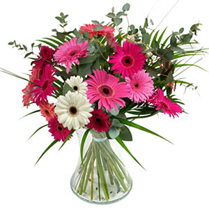 15 adet gerbera ve vazo çiçek tanzimi  Ankara keçiören çiçekçilik online çiçek gönderme sipariş eryaman 