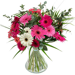 15 adet gerbera ve vazo �i�ek tanzimi  Ankara ke�i�ren �i�ek�ilik online �i�ek g�nderme sipari� eryaman 