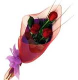Çiçek satisi buket içende 3 gül çiçegi  Ankara keçiören çiçekçilik online çiçek gönderme sipariş eryaman 