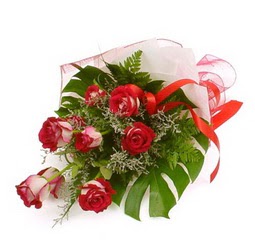 �i�ek g�nder 9 adet kirmizi g�l buketi  Ankara yenimahalle �i�ek�ilik �i�ek sipari�i vermek k�z�lay 