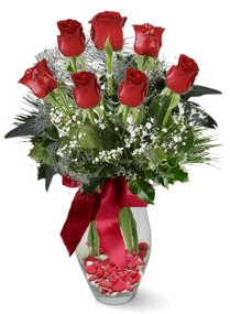 7 adet vazoda gül  kavaklıdere çiçekçilik internetten çiçek satışı balgat kirmizi gül