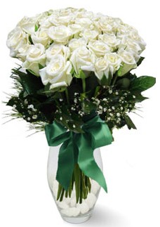 19 adet essiz kalitede beyaz gül  Ankara çiçekçilik çiçekçiler çankaya 