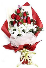  �ankaya �i�ek�ilik hediye �i�ek yolla  9 adet g�l 2 adet kazablanka buketi