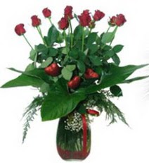  Ankara buket �i�ek�ilik uluslararas� �i�ek g�nderme ulus  11 adet kirmizi g�l ve 1 adet kalp �ubuk