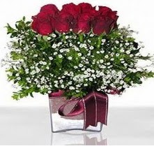  kavaklıdere çiçekçilik internetten çiçek satışı balgat mika yada cam vazo içerisinde 7 adet gül