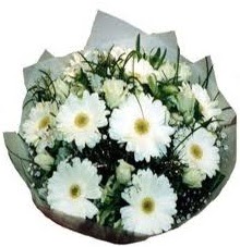 Eşime sevgilime en güzel hediye  batıkent çiçekçilik hediye sevgilime hediye çiçek konutkent 