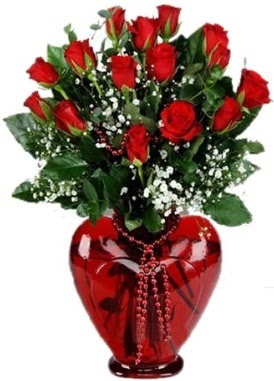 Cam kalp içerisinde 15 kırmızı gül  çiçekçilik anneler günü çiçek yolla bilkent 