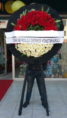 Cenaze iek modeli  Ankara oran iekilik iek siparii sitesi ucuz iekleri 