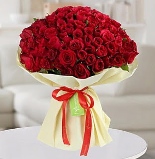 101 adet kırmızı gül buketi koca demet  Ankara eryaman çiçekçilik internetten çiçek siparişi dikmen 