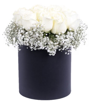 Özel kutuda özel 15 beyaz gül aranjmanı  Ankara çiçek çiçekçi telefonları 