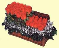  Ankara çiçek çiçekçi telefonları  Sandikta 13 adet güller